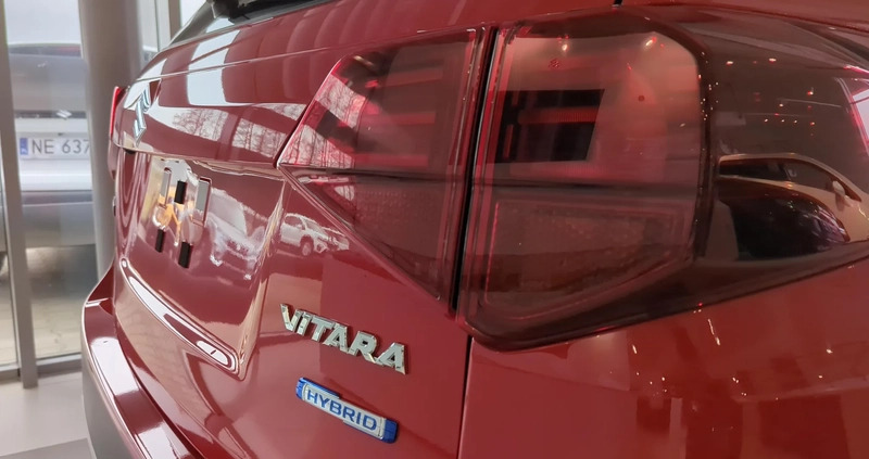 Suzuki Vitara cena 102590 przebieg: 5, rok produkcji 2023 z Trzciel małe 631